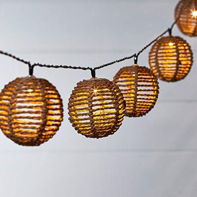Lights4fun Catena di Luci Solari per Esterno in Rattan, Ghirlanda Luminosa con 10 LED Bianco Caldo, Palline in Vimini, Decorazione per Esterni, Giardino, Balcone, 2,25m Lights4fun Catena di Luci Solari per Esterno in Rattan, Ghirlanda Luminosa con 10 LED Bianco Caldo, Palline in Vimini, Decorazione per Esterni, Giardino, Balcone, 2,25m
