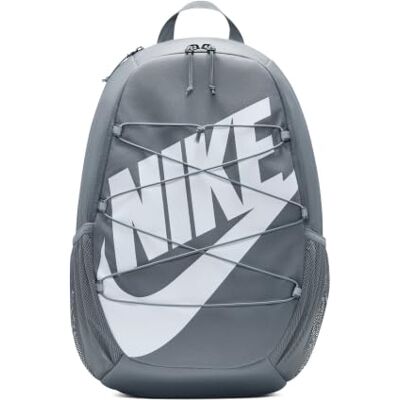 Nike Heritage Sweep IO8733 Zaino da 25 litri Nike Heritage Sweep IO8733 Zaino da 25 litri