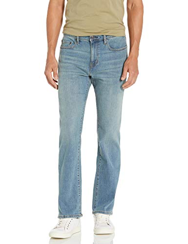 Amazon Essentials Jeans Dritti con Taglio Bootcut Uomo, Blu Chiaro Vintage, 36W / 34L