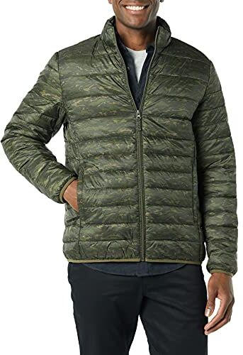 Amazon Essentials Piumino Leggero Impermeabile Pieghevole (Disponibile in Taglie Extra Forti) Uomo, Verde Mimetica, 5XL Plus Tall