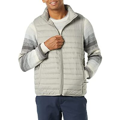 Amazon Essentials Piumino Smanicato Ripiegabile Impermeabile Leggero Uomo, Grigio Chiaro, S Amazon Essentials Piumino Smanicato Ripiegabile Impermeabile Leggero Uomo, Grigio Chiaro, S