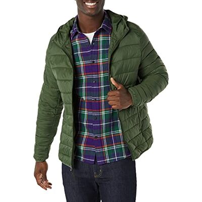 Amazon Essentials Piumino Leggero con Cappuccio Impermeabile e Ripiegabile Uomo, Verde Oliva Scuro, XXL Amazon Essentials Piumino Leggero con Cappuccio Impermeabile e Ripiegabile Uomo, Verde Oliva Scuro, XXL