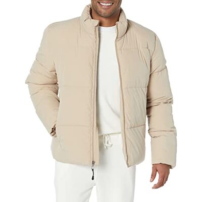 Amazon Essentials Piumino Pesante da Uomo con Collo a Lupetto (Disponibile nelle Taglie Big & Tall), Marrone Chiaro, XL Amazon Essentials Piumino Pesante da Uomo con Collo a Lupetto (Disponibile nelle Taglie Big & Tall), Marrone Chiaro, XL