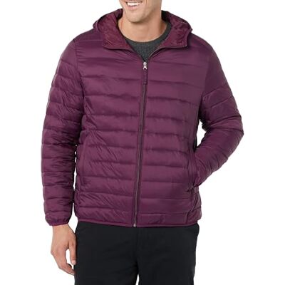 Amazon Essentials Piumino Leggero con Cappuccio Impermeabile e Ripiegabile Uomo, Porpora Scuro, XXL Amazon Essentials Piumino Leggero con Cappuccio Impermeabile e Ripiegabile Uomo, Porpora Scuro, XXL