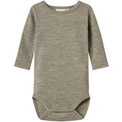 NAME IT Nbnwax Wool Rib Ls Body Noos Nbnwax Wool Rib Ls Body Noos (Confezione da 1), Dried Sage, numeric_68 NAME IT Nbnwax Wool Rib Ls Body Noos Nbnwax Wool Rib Ls Body Noos (Confezione da 1), Dried Sage, numeric_68