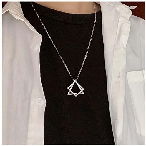 Allereya Collana con ciondolo a triangolo quadrato Collana geometrica in argento Collana hip-hop punk Combinazione unisex Collane lunghe Gioielli regalo per donne e ragazze