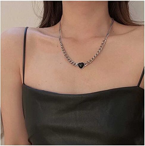 Dervivea Collana girocollo a cuore boho Collana a catena a maglie in argento Collana con ciondolo a cuore nero Collana con cuore in onice punk Gioielli a catena per donne e ragazze