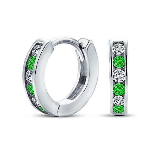 Bling Jewelry Verde bianco alternato Cubic Zirconia CZ canale impostato piccoli orecchini a cerchio Huggie per le donne uomini .925 Sterling Silver