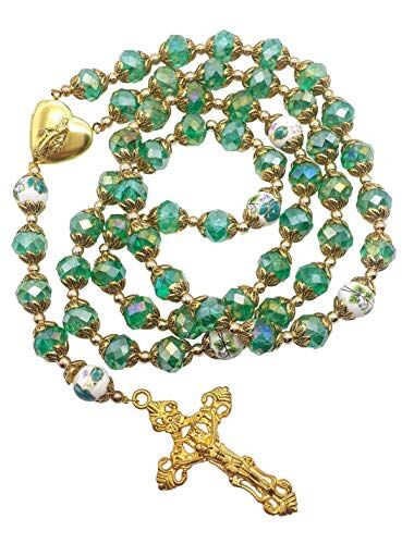 Nazareth Store Catena per rosario cattolico con perline di cristallo verde da 10 mm, fiori d'oro, medaglione a cuore miracoloso, amuleto a croce per donne e uomini