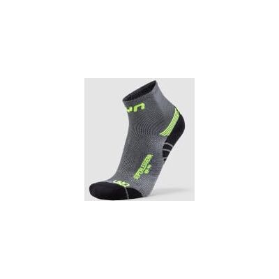 UYN Calze Running Superleggera – Ultraleggere, Traspiranti, Asciugatura Rapida, Compressione Mirata, Comfort e libertà di Movimento UYN Calze Running Superleggera – Ultraleggere, Traspiranti, Asciugatura Rapida, Compressione Mirata, Comfort e libertà di Movimento