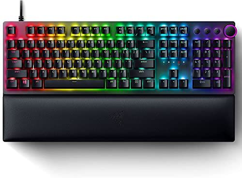 Razer Huntsman V2 (Interruttore Rosso) Tastiera da Gioco Ottica con Bassa Latenza (Interruttori Ottici Lineari Gen-2, Copri Tasti Doubleshot PBT, Poggiapolsi Ergonomico) Layout USA, Nero