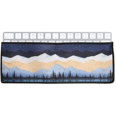 kwmobile Copri Tastiera PC per Apple Magic Keyboard Cover Copritastiera PC Custodia Tastiera 29,5 x 12,6 cm Notte Stellata al Lago kwmobile Copri Tastiera PC per Apple Magic Keyboard Cover Copritastiera PC Custodia Tastiera 29,5 x 12,6 cm Notte Stellata al Lago