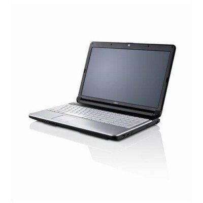 Fujitsu notebook (modello: lifebook a530; processore: Pentium, 2,13 ghz, p6200, bit : 64 ; Ram: 2 gb, banchi Ram liberi : 1 , DDR 3)