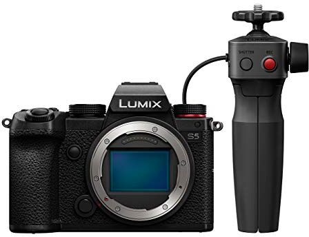 Panasonic LUMIX DC-S5GR-KIT S5 Corpo macchina mirrorless full frame, video 4K 60P con schermo diviso e Wi-Fi, attacco a L, Dual I.S a 5 assi, nero, impugnatura per Vlogging (esclusiva Amazon)