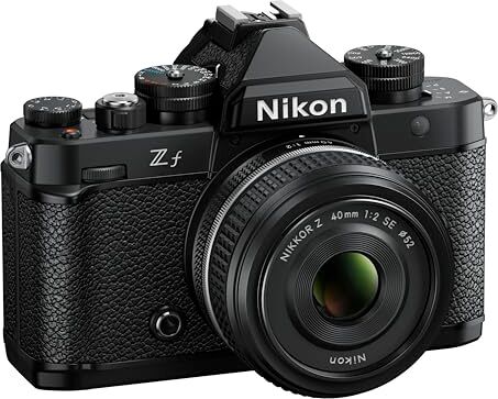 Nikon Zf + Z 40mm f/2 SE + SDXC 128GB, Fotocamera Mirrorless, Full Frame, 24,5 MP, Monitor Angolazione Variabile, Nero [Nital Card 4 anni]