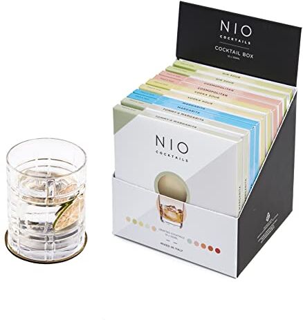 NIO Cocktails Box Cena e Drink a Casa, 10 Drink già Miscelati, Pronti da Bere (2 Margarita, 2 Gin Sour, 2 Tommy's Margarita, 2 Cosmopolitan, 2 Vodka Sour), Gift Pack, 100cl