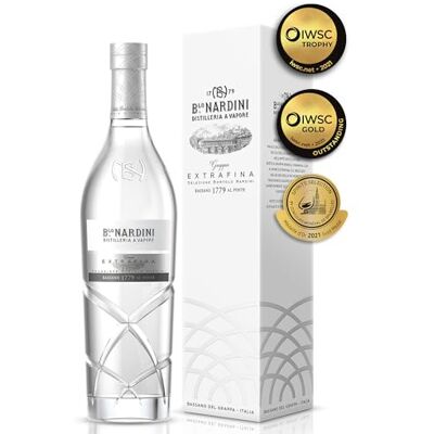 Nardini Grappa EXTRAFINA 42% Vol. 0,7l in Giftbox Nardini Grappa EXTRAFINA 42% Vol. 0,7l in Giftbox