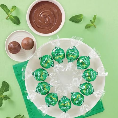 Generico Lindor Latte e Menta 500g SENZA GLUTINE Praline con Guscio di CIOCCOLATO AL LATTE con un ripieno alla MENTA dall'irresistibile scioglievolezza