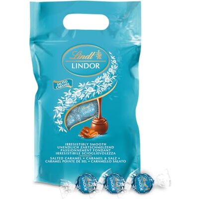 Lindt LINDOR Praline di Cioccolato al Latte con Ripieno Caramello Salato, 80 Cioccolatini, in confezione maxi formato 1kg Lindt LINDOR Praline di Cioccolato al Latte con Ripieno Caramello Salato, 80 Cioccolatini, in confezione maxi formato 1kg