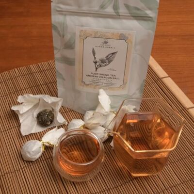 TEA SOUL Puer Sheng Ancient Dragon Ball, Tè Crudo in Sfere da 5g, Origine Montagna Kuzhu Yunnan, Infusione Tradizionale Gong Fu Cha, 50gr TEA SOUL Puer Sheng Ancient Dragon Ball, Tè Crudo in Sfere da 5g, Origine Montagna Kuzhu Yunnan, Infusione Tradizionale Gong Fu Cha, 50gr