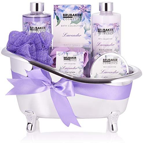 Brubaker Cosmetics Set bagno e doccia alla lavanda Set regalo 7 pezzi in vasca decorativa