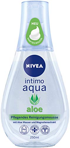 NIVEA Intimo Aqua Aloe Mousse detergente nutriente in confezione da 3 (3 x 250 ml), mousse schiumosa per la cura intima, schiuma detergente delicata con acqua di aloe e estratto di magnolia.