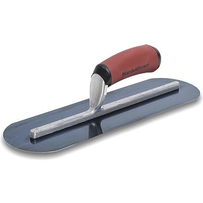 Marshalltown Frattazzo lisciante , completamente arrotondato con impugnatura curva Durasoft, in acciaio blu, utensile per stuccatori, dimensioni: 406x102 mm Marshalltown Frattazzo lisciante , completamente arrotondato con impugnatura curva Durasoft, in acciaio blu, utensile per stuccatori, dimensioni: 406x102 mm