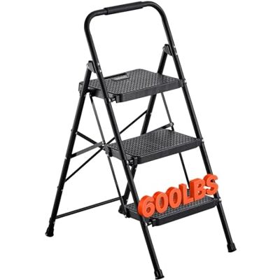 VEVOR Scaletta Pieghevole Salvaspazio con 3 Gradini, con Ampio Pedale Antiscivolo e Comoda Impugnatura, Scala in Acciaio Portatile Leggera con Capacità di 272 kg, Multiuso per Cucina, Casa, Nero VEVOR Scaletta Pieghevole Salvaspazio con 3 Gradini, con Ampio Pedale Antiscivolo e Comoda Impugnatura, Scala in Acciaio Portatile Leggera con Capacità di 272 kg, Multiuso per Cucina, Casa, Nero