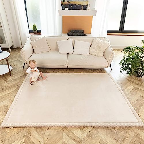 Hakuna Matte Hakuna Tappeto bambini da gioco in velluto corallo 200x150x2cm, beige Tappeto in memory foam ad alta densità per pavimento con fondo antiscivolo per gattonare e giocare certificato OEKO-TEX