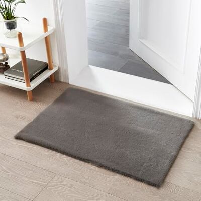 Teppich Wölkchen Tappeto Soffice Di Pelliccia Finta Di Coniglio Decorazione Da Salotto Tappeto Di Pelliccia Lavabile Come Tappetino Da Letto Grigio Scuro 60x90cm Teppich Wölkchen Tappeto Soffice Di Pelliccia Finta Di Coniglio Decorazione Da Salotto Tappeto Di Pelliccia Lavabile Come Tappetino Da Letto Grigio Scuro 60x90cm