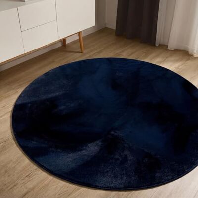 benuta Basic Tappeto salotto Furry Blu scuro Rotondo 160 cm Soffice salotto Retro antiscivolo Lavabile Compatibile con riscaldamento pavimento benuta Basic Tappeto salotto Furry Blu scuro Rotondo 160 cm Soffice salotto Retro antiscivolo Lavabile Compatibile con riscaldamento pavimento