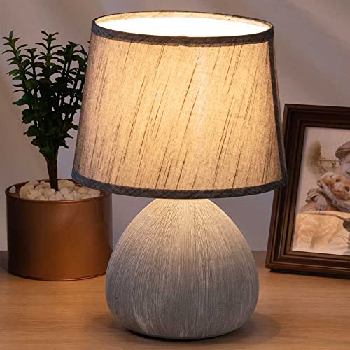 BAKAJI Lampada da tavolo Base a Goccia in Ceramica Paralume in Tessuto Grigio Lume Comodino Camera da Letto Luce Lampadina E14 Max 40W Abatjour Design Moderno Dimensioni 18 x 27 cm