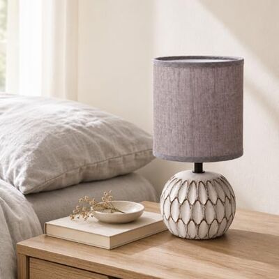 Aigostar Lampada da Comodino, Moderna Lampada da Tavolo Base in Ceramica Paralume in Stoffa, Attacco E14, 14 * 14 * 26cm Cavo 1.3 Metri, Design Vintage Aigostar Lampada da Comodino, Moderna Lampada da Tavolo Base in Ceramica Paralume in Stoffa, Attacco E14, 14 * 14 * 26cm Cavo 1.3 Metri, Design Vintage