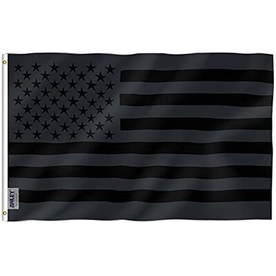 Anley Fly Breeze 3x5 piedi All Black Bandiera americana Colori vivaci e a prova di sbiadimento Testa in tela e doppie cuciture Bandiere americane nere in poliestere 3 X 5 Ft Anley Fly Breeze 3x5 piedi All Black Bandiera americana Colori vivaci e a prova di sbiadimento Testa in tela e doppie cuciture Bandiere americane nere in poliestere 3 X 5 Ft