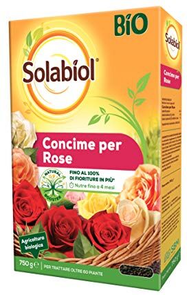 Solabiol Concime Granulare Biologico per Rose con Tecnologia Natural Booster per favorire lo sviluppo dell'apparato radicale e dei fiori, 750g