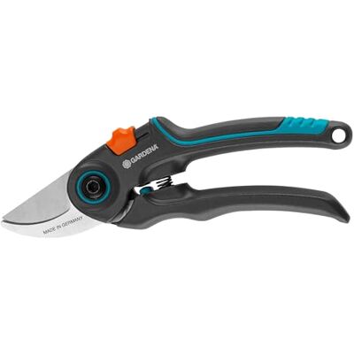 Gardena Forbici da giardino ExpertCut: forbici per potature precise, taglio Bypass per rami/ramoscelli/alberi da frutta, max. Ø di taglio 22 mm, apertura impugnatura a 2 stadi (12203-20) Gardena Forbici da giardino ExpertCut: forbici per potature precise, taglio Bypass per rami/ramoscelli/alberi da frutta, max. Ø di taglio 22 mm, apertura impugnatura a 2 stadi (12203-20)