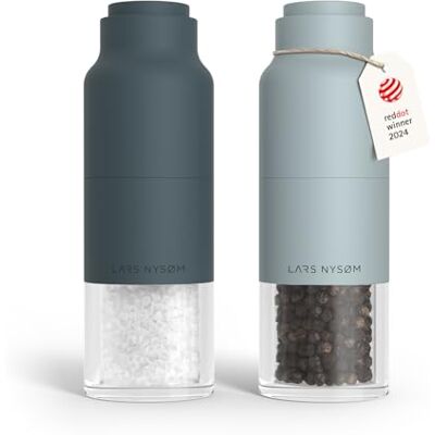 LARS NYSØM Set di Macina Sale e Pepe Set Macinasale e Macinapepe Manuale Set di Macinini per Sale e Pepe in Acciaio Inox con Macina Regolabile Macinino per Pepe e Sale Manuale Bottiglia Design LARS NYSØM Set di Macina Sale e Pepe Set Macinasale e Macinapepe Manuale Set di Macinini per Sale e Pepe in Acciaio Inox con Macina Regolabile Macinino per Pepe e Sale Manuale Bottiglia Design