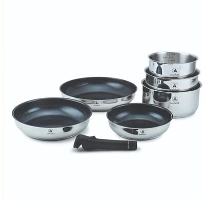 LAGUIOLE , Set cucina 7 pezzi in acciaio inox con rivestimento ceramico antiaderente, manico removibile, compatibile induzione, varie dimensioni, 3 pentole + 3 padelle, Argento LAGUIOLE , Set cucina 7 pezzi in acciaio inox con rivestimento ceramico antiaderente, manico removibile, compatibile induzione, varie dimensioni, 3 pentole + 3 padelle, Argento