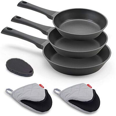 Metaltex XPERT Set di 3 padelle in alluminio pressofuso (20 + 24 + 28 cm) + accessori Full Induction adatto a tutti i tipi di cucine Metaltex XPERT Set di 3 padelle in alluminio pressofuso (20 + 24 + 28 cm) + accessori Full Induction adatto a tutti i tipi di cucine
