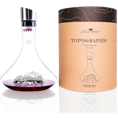 Alaskan MAKER Decanter per vino da 1,8 l, in cristallo soffiato a mano con montagne in rilievo, tappo 3 in 1 (filtro, aeratore e versatore) Mt Blanc Alaskan MAKER Decanter per vino da 1,8 l, in cristallo soffiato a mano con montagne in rilievo, tappo 3 in 1 (filtro, aeratore e versatore) Mt Blanc