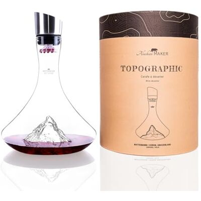 Alaskan MAKER Decanter per vino da 1,8 l, in borosilicato soffiato a mano con montagne in rilievo, tappo 3 in 1 (filtro, aeratore e versatore) (Mt Matterhorn) Alaskan MAKER Decanter per vino da 1,8 l, in borosilicato soffiato a mano con montagne in rilievo, tappo 3 in 1 (filtro, aeratore e versatore) (Mt Matterhorn)
