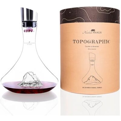 Alaskan MAKER Decanter per vino da 1,8 l, in borosilicato soffiato a mano con montagne in rilievo, tappo 3 in 1 (filtro, aeratore e versatore) (Pic du Midi) Alaskan MAKER Decanter per vino da 1,8 l, in borosilicato soffiato a mano con montagne in rilievo, tappo 3 in 1 (filtro, aeratore e versatore) (Pic du Midi)