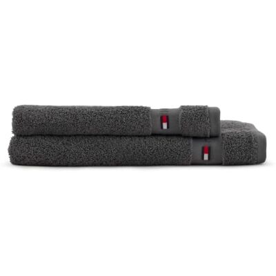Tommy Hilfiger Set di 2 asciugamani, grigio, spugna boucle, 520 g/m², 100% cotone pettinato, passamaneria jacquard e ricami, morbidi e assorbenti, 60x110 cm Tommy Hilfiger Set di 2 asciugamani, grigio, spugna boucle, 520 g/m², 100% cotone pettinato, passamaneria jacquard e ricami, morbidi e assorbenti, 60x110 cm
