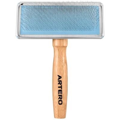 ARTERO Pipo Classic cardatore per cani e gatti punte corte taglia M Spazzola slicker flessibile, impugnatura ergonomica, razze piccole e medie, districa e stira il pelo ARTERO Pipo Classic cardatore per cani e gatti punte corte taglia M Spazzola slicker flessibile, impugnatura ergonomica, razze piccole e medie, districa e stira il pelo