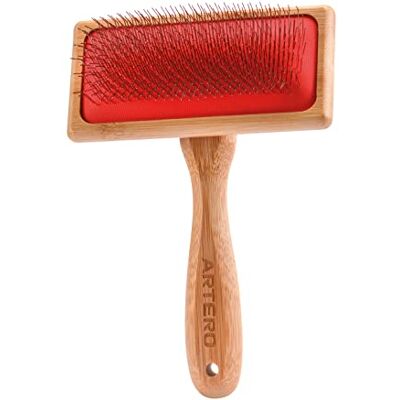 ARTERO Juliet cardatore per cani e gatti punta lunga 20 mm taglia M Spazzola slicker, per pelo lungo, nodi e sottopelo, testina 11 x 6 cm, manico in bambù, Nature Collection ARTERO Juliet cardatore per cani e gatti punta lunga 20 mm taglia M Spazzola slicker, per pelo lungo, nodi e sottopelo, testina 11 x 6 cm, manico in bambù, Nature Collection