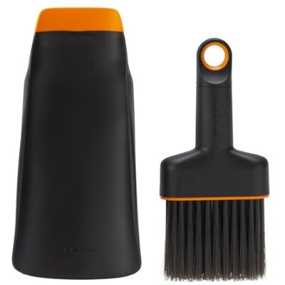Fiskars Paletta con Spazzola, Paletta da 20,6 cm, Spazzola da 18 cm, Resina Sintetica, Nero/Arancione, Fiskars Paletta con Spazzola, Paletta da 20,6 cm, Spazzola da 18 cm, Resina Sintetica, Nero/Arancione,