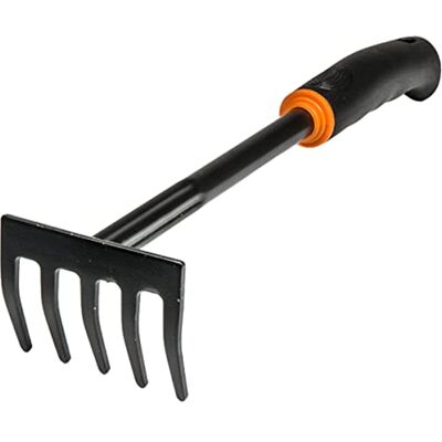 Bradas KT-Y6004, Rastrello in acciaio "de luxe", Arieggiatore manuale per orto e giardino, Sarchiatore a 5 denti Largo 9 cm. Bradas KT-Y6004, Rastrello in acciaio "de luxe", Arieggiatore manuale per orto e giardino, Sarchiatore a 5 denti Largo 9 cm.