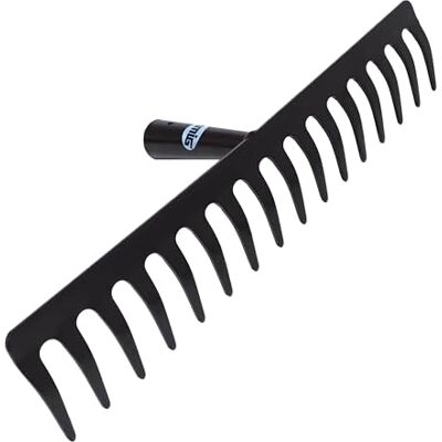 Amig Rastrello da Giardino Rastrello Metallico in Acciaio con 14 Denti Robusti per Livellare e Lavorare la Terra Attrezzo per Orto e Giardinaggio di Colore Nero Misura: 350 mm. Amig Rastrello da Giardino Rastrello Metallico in Acciaio con 14 Denti Robusti per Livellare e Lavorare la Terra Attrezzo per Orto e Giardinaggio di Colore Nero Misura: 350 mm.