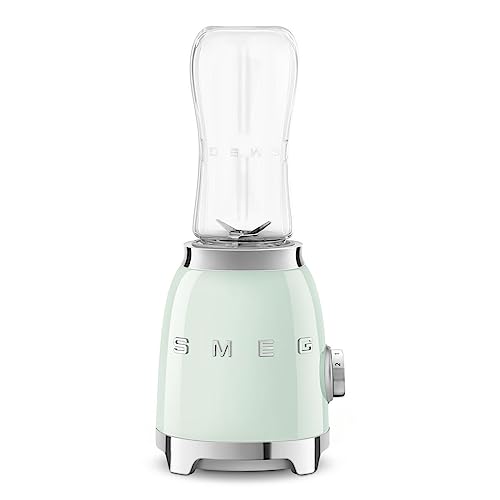 SMEG , Frullatore da Tavolo Compatto , 2 Livelli di Velocità, Sicurezza Blocco Motore, 2 Bottiglie da 600 ml in Dotazione, Base Antiscivolo, Avvolgicavo Integrato, 300W, Verde Pastello