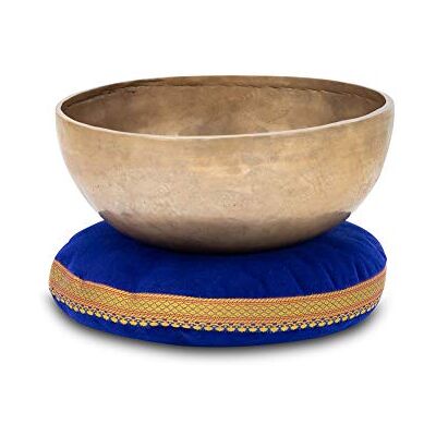 XDrum Set Campana Tibetana Omshanti 22 cm con Cuscino, Diametro: ca. 22 cm Fatta a mano in India, Materiale: lega di ottone, Peso: ca. 1500 g, Colore: oro, Ideale come base per campana tibetana XDrum Set Campana Tibetana Omshanti 22 cm con Cuscino, Diametro: ca. 22 cm Fatta a mano in India, Materiale: lega di ottone, Peso: ca. 1500 g, Colore: oro, Ideale come base per campana tibetana
